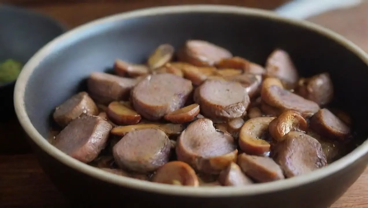Preparación paso a paso del cerdo salteado de Cerdo salteado con champiñones: receta fácil y rápida