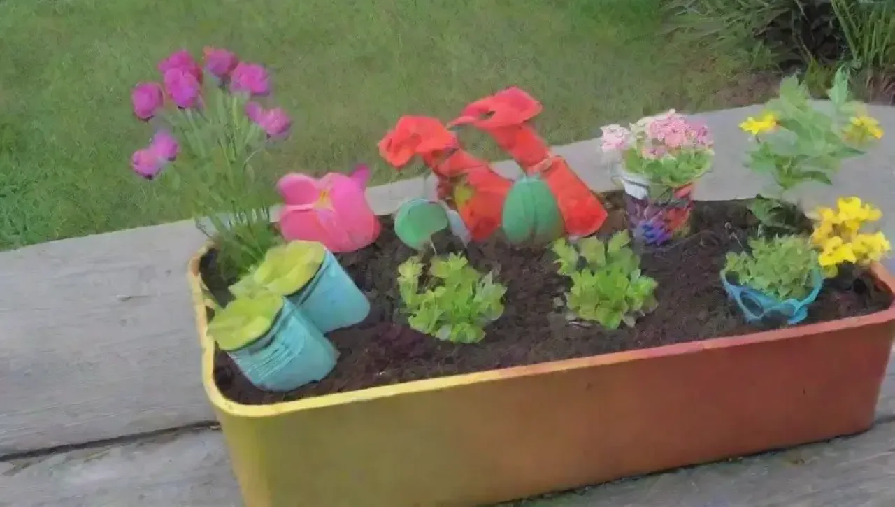 Un vibrante jardín eco-amigable lleno de colores y creatividad